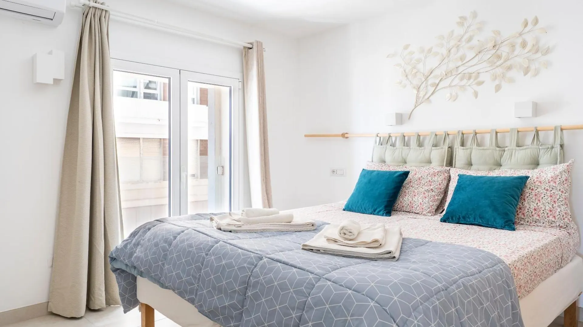Сasa de vacaciones Eos Sea View Apartments Syracuse