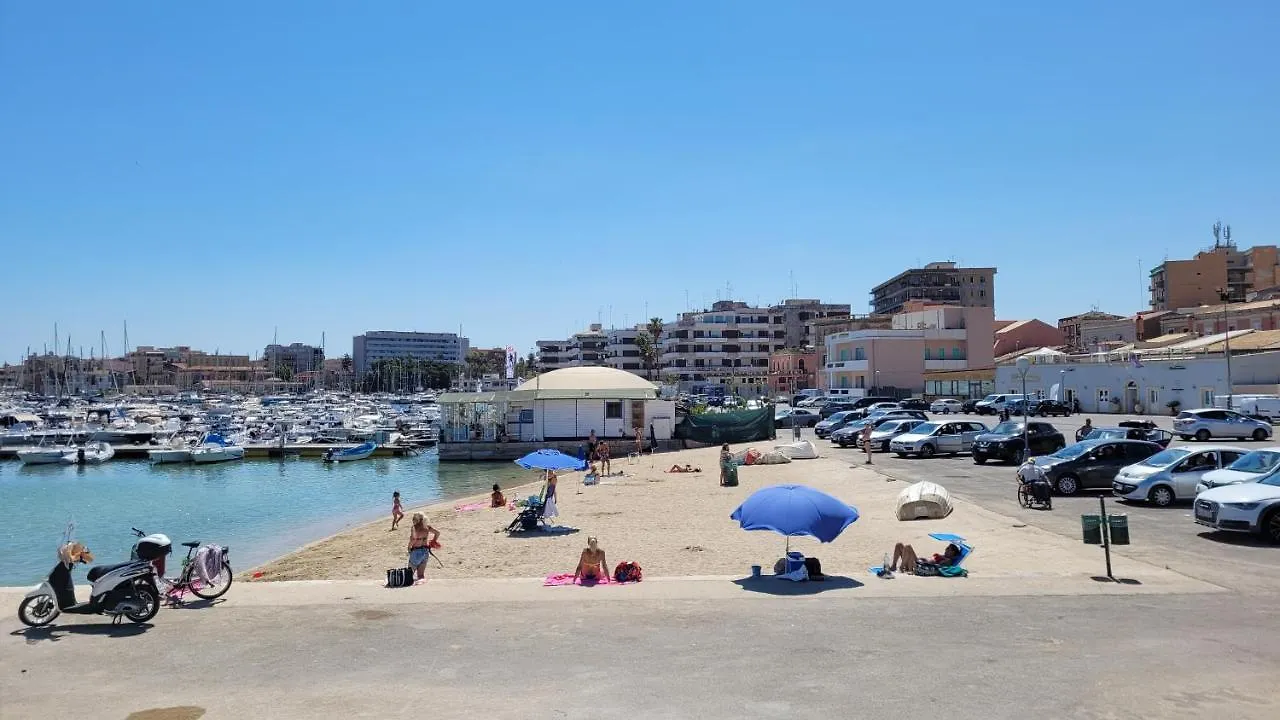 Nyaraló Eos Sea View Apartments Szirakúza