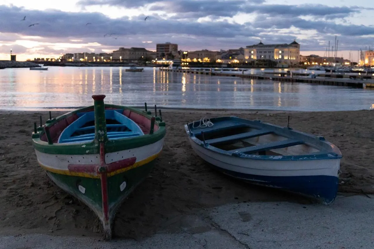 Nyaraló Eos Sea View Apartments Szirakúza