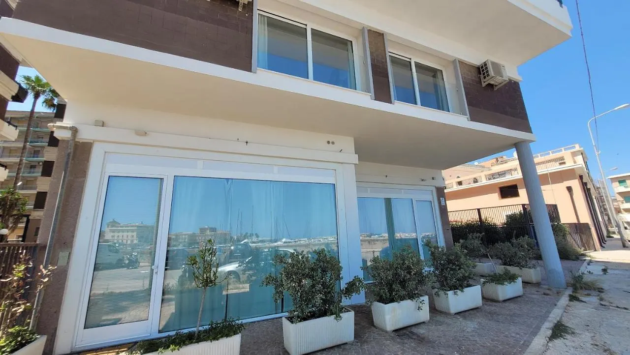 Eos Sea View Apartments Szirakúza 0*,  Olaszország